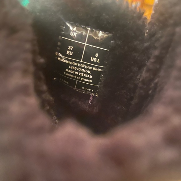 Dr. Marten 1460 Pascal Women's Faux Shearling Boots Size 6 - Picture 7 of 7